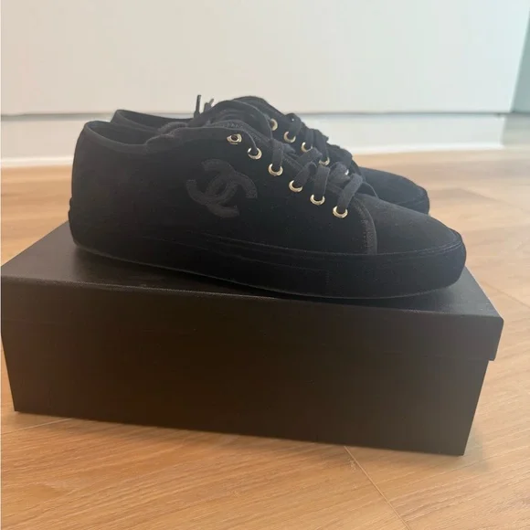 SOLD ⭐️Authentic CHANEL Black Sneakers with silver  Accents - Picture 3 of 10